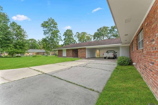 702 Bromley Dr, Baton Rouge, LA 70808