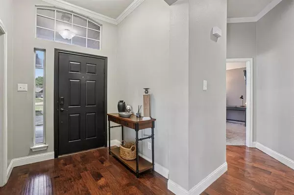 103 Falls Court, Red Oak, TX 75154