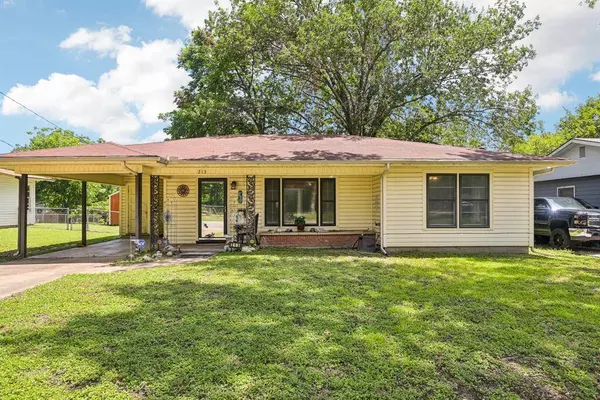 213 N 38th Street, Corsicana, TX 75110