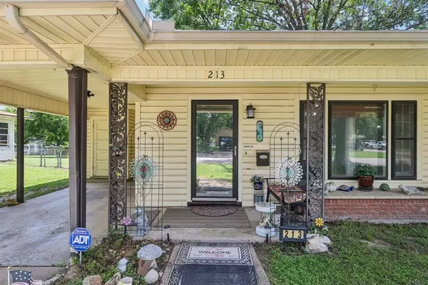 213 N 38th Street, Corsicana, TX 75110