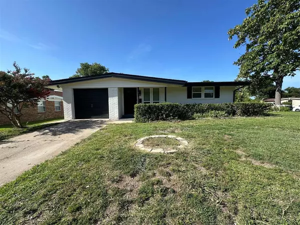 618 Henderson Circle, Garland, TX 75040