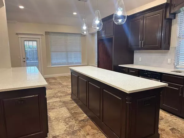 1225 Woodthorpe Drive, Mesquite, TX 75181