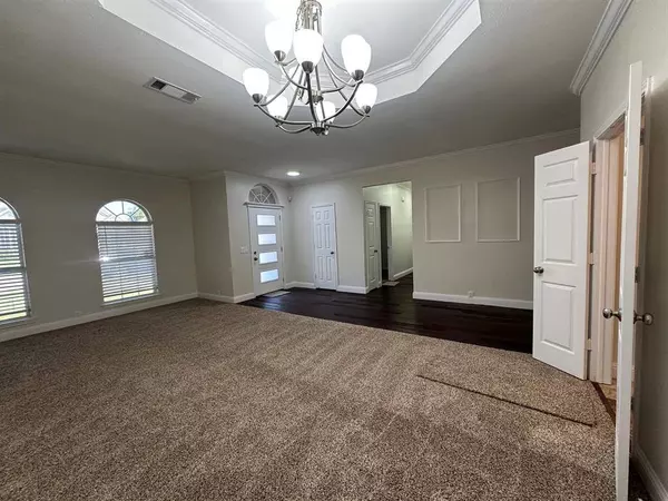 1225 Woodthorpe Drive, Mesquite, TX 75181