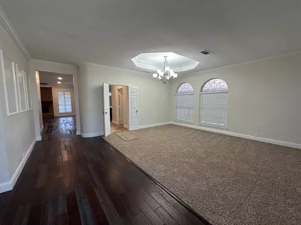 1225 Woodthorpe Drive, Mesquite, TX 75181