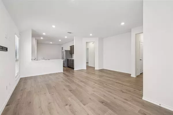 609 Gracious Glen, Lavon, TX 75166