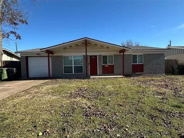 918 Eden Crest Drive, Garland, TX 75042