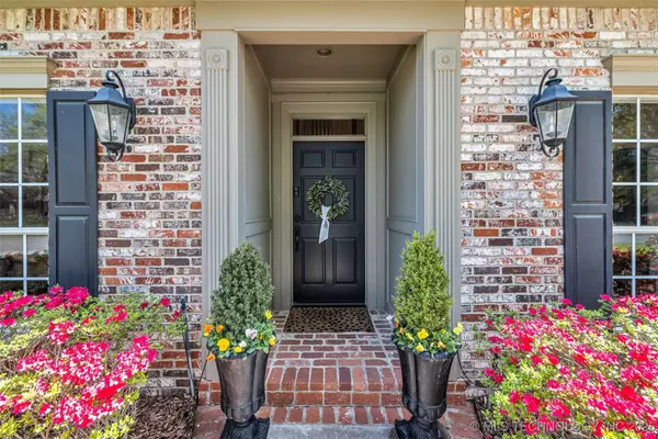 5512 E 104th ST, Tulsa, OK 74137