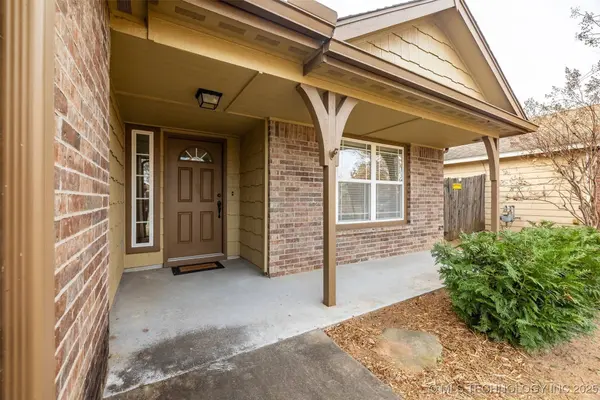 6722 E 129th ST S, Bixby, OK 74008