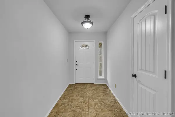 6722 E 129th ST S, Bixby, OK 74008