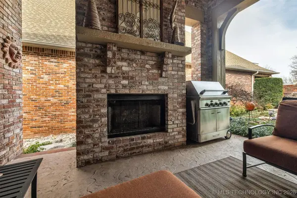 5904 W Orlando CIR, Broken Arrow, OK 74011