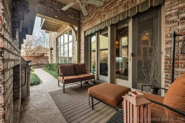 5904 W Orlando CIR, Broken Arrow, OK 74011