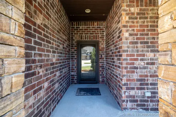 12547 S 71st East AVE, Bixby, OK 74008