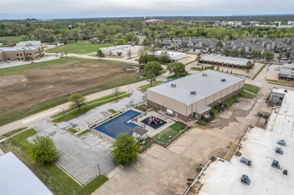 Broken Arrow, OK 74012-0452,1700 N Redbud Pl
