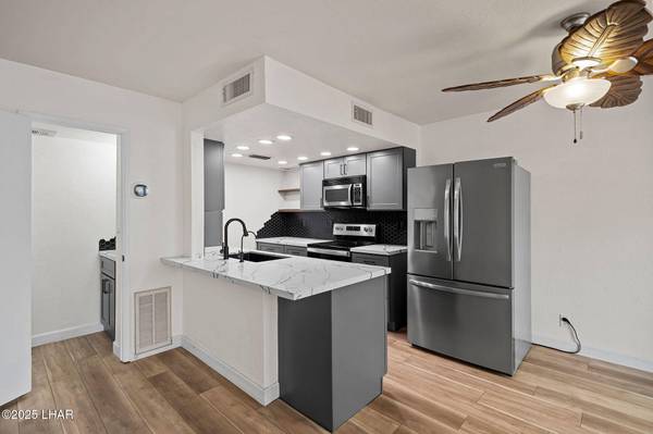 1775 Los Lagos Dr #B, Lake Havasu City, AZ 86403