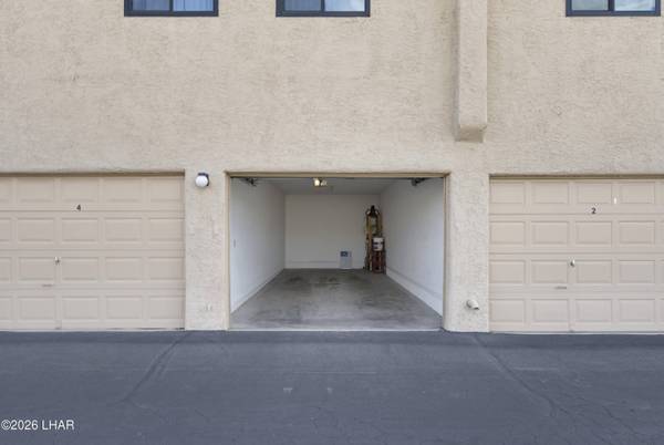 1957 Mesquite Ave, Lake Havasu City, AZ 86403