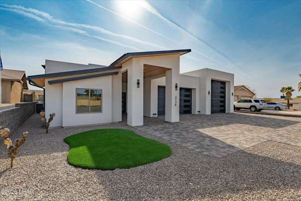 3170 Chemehuevi Blvd, Lake Havasu City, AZ 86406