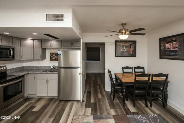 256 S Lake Havasu Ave S #B73, Lake Havasu City, AZ 86403
