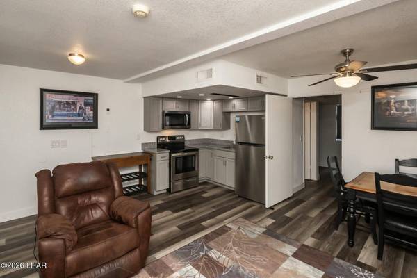 256 S Lake Havasu Ave S #B73, Lake Havasu City, AZ 86403