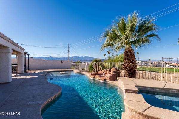 2843 Jamaica Blvd S, Lake Havasu City, AZ 86406