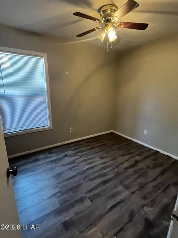 90 Mariposa Dr #102, Lake Havasu City, AZ 86403