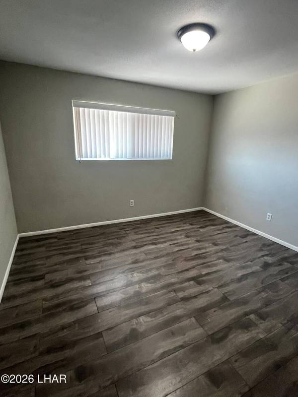 90 Mariposa Dr #102, Lake Havasu City, AZ 86403