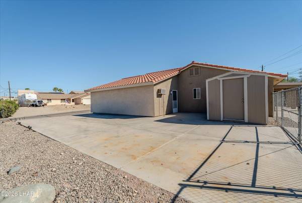 3350 Fountain Palm Dr, Lake Havasu City, AZ 86404