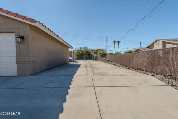 3350 Fountain Palm Dr, Lake Havasu City, AZ 86404