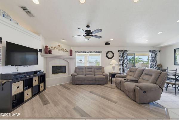 1720 Topaz Dr, Lake Havasu City, AZ 86403