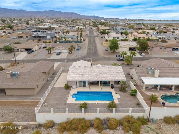 1345 Tanqueray Dr, Lake Havasu City, AZ 86404