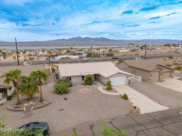 1345 Tanqueray Dr, Lake Havasu City, AZ 86404