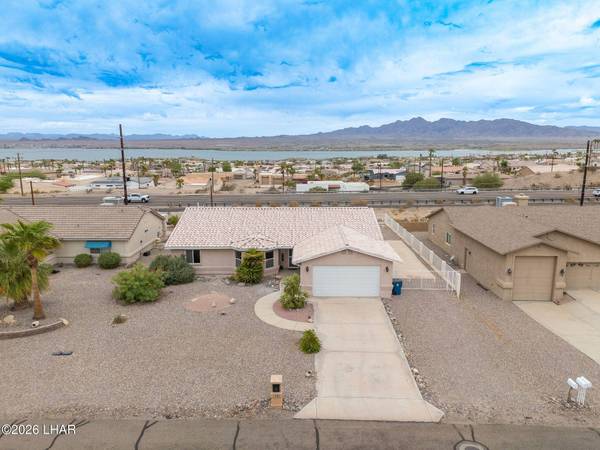 1345 Tanqueray Dr, Lake Havasu City, AZ 86404