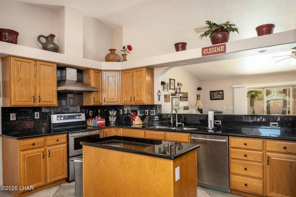 1924 Pima Dr N, Lake Havasu City, AZ 86403