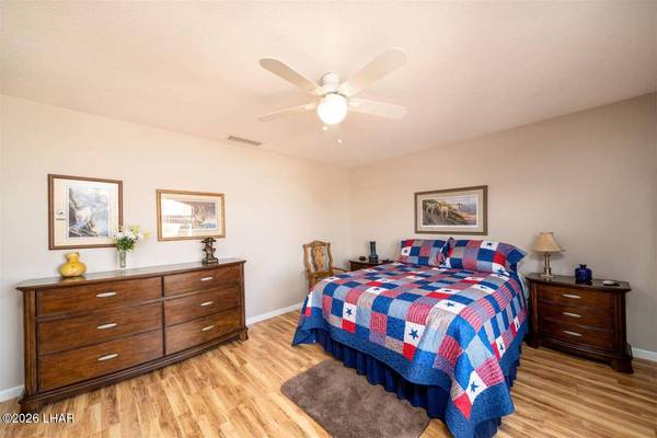 1924 Pima Dr N, Lake Havasu City, AZ 86403