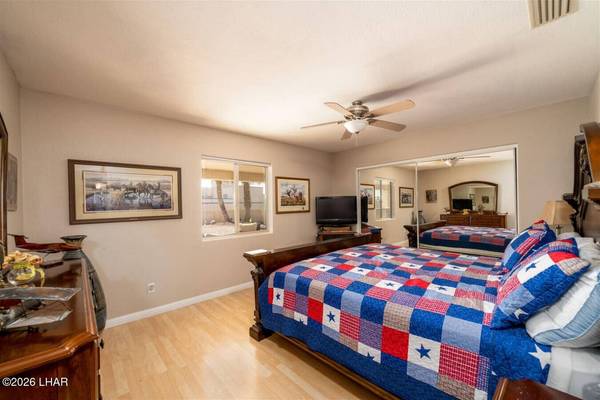 1924 Pima Dr N, Lake Havasu City, AZ 86403