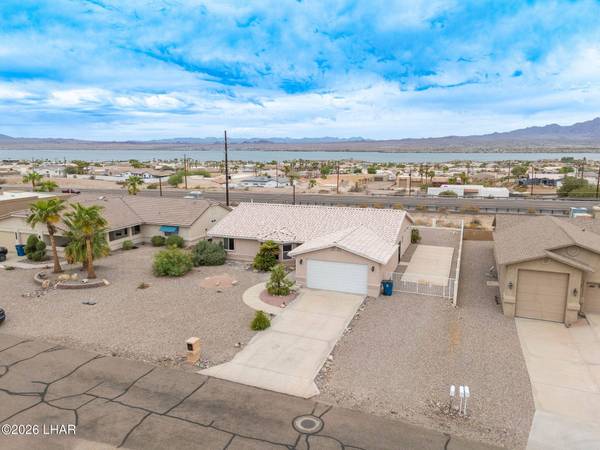 1345 Tanqueray Dr, Lake Havasu City, AZ 86404