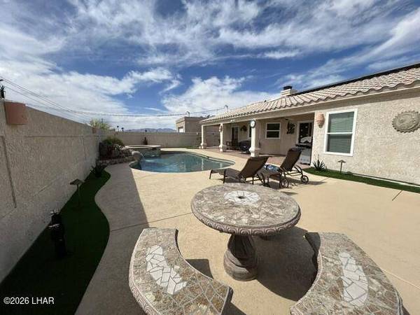 3348 Jamaica Blvd S, Lake Havasu City, AZ 86406