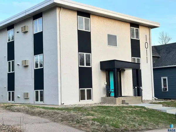 1011 S 2nd Ave, Sioux Falls, SD 57105