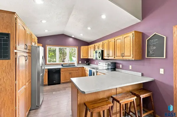 6216 S Mogen Ave, Sioux Falls, SD 57108
