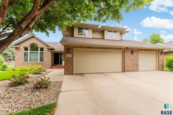 4024 S Brady Ct, Sioux Falls, SD 57103