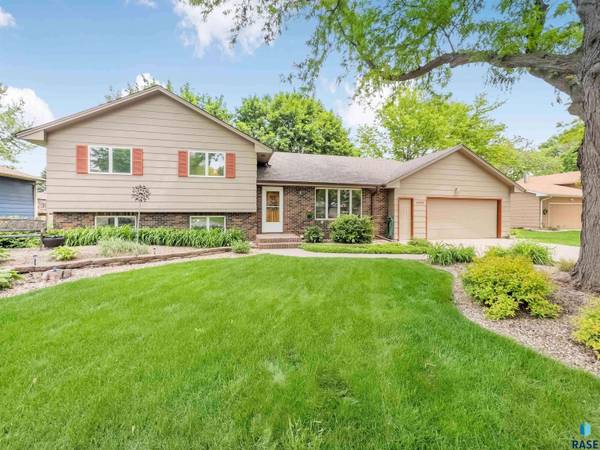 4400 S Fireside Ave, Sioux Falls, SD 57103