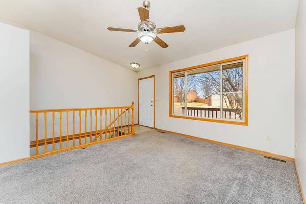 205 S Foss Ave, Sioux Falls, SD 57110