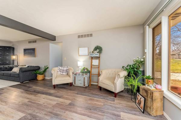 609 S Splitrock Blvd, Brandon, SD 57005