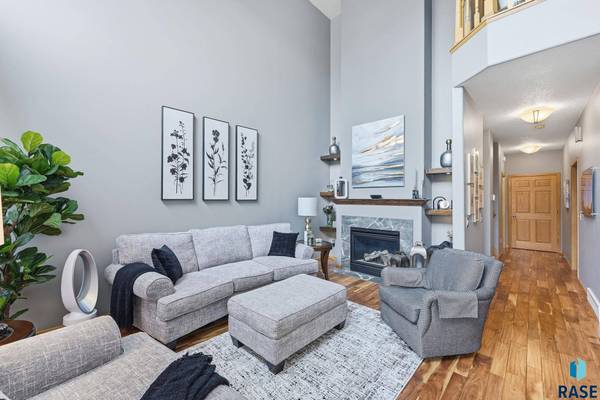 1639 Cactus Dr, Sioux Falls, SD 57110