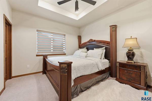 4000 S Pisidian Ave, Sioux Falls, SD 57110