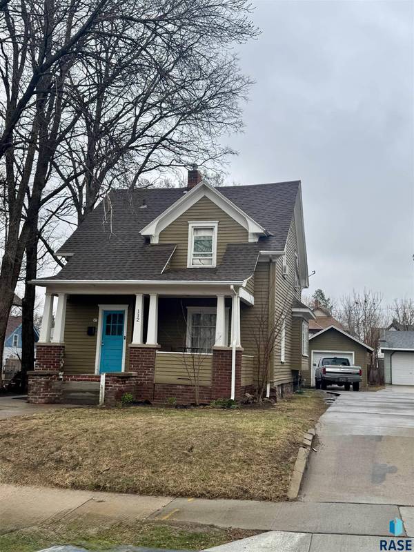 112 S Menlo Ave, Sioux Falls, SD 57104