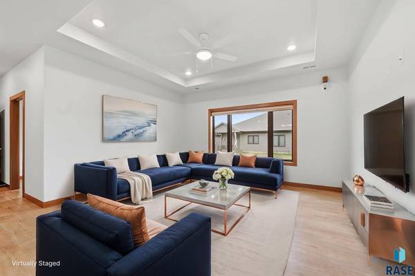 1930 S Sonoma Pl, Sioux Falls, SD