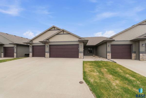 1930 S Sonoma Pl, Sioux Falls, SD
