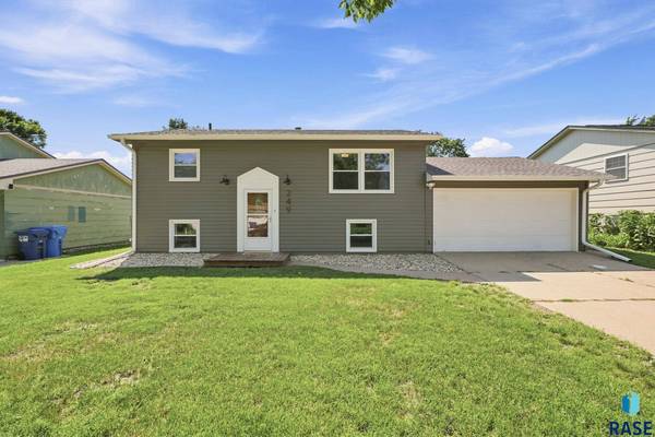 249 N Meyer Ln