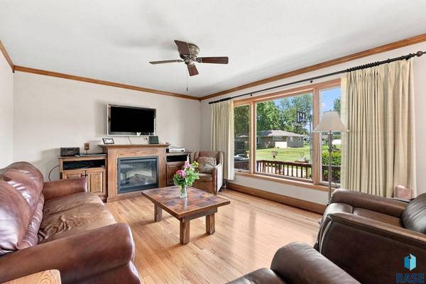 6705 W 10th St, Sioux Falls, SD 57107