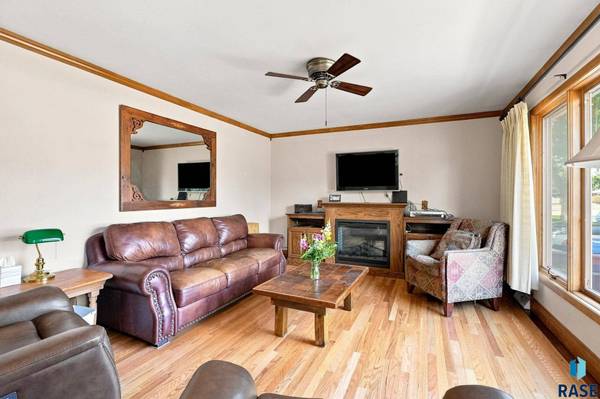 6705 W 10th St, Sioux Falls, SD 57107